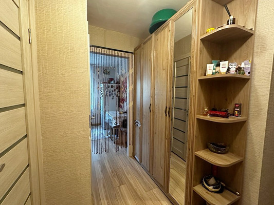 Продам трехкомнатную (3-комн.) квартиру, 30, Васькино д