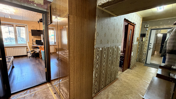 Продам трехкомнатную (3-комн.) квартиру, Горького ул, 24, Малино рп