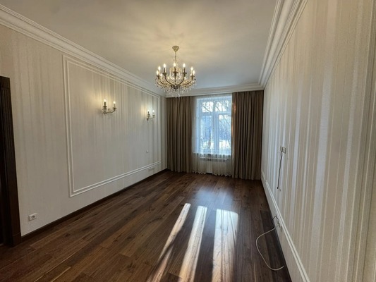 Продам двухкомнатную (2-комн.) квартиру, Светлый проезд, 4к1, Москва г