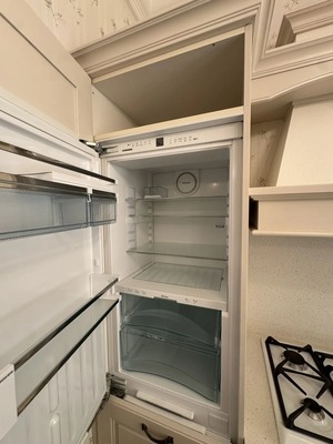 Продам двухкомнатную (2-комн.) квартиру, Светлый проезд, 4к1, Москва г