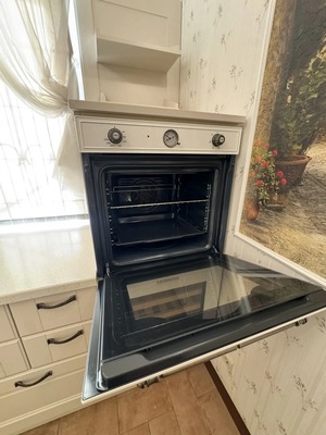 Продам двухкомнатную (2-комн.) квартиру, Светлый проезд, 4к1, Москва г