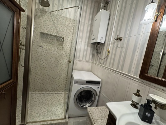 Продам двухкомнатную (2-комн.) квартиру, Светлый проезд, 4к1, Москва г