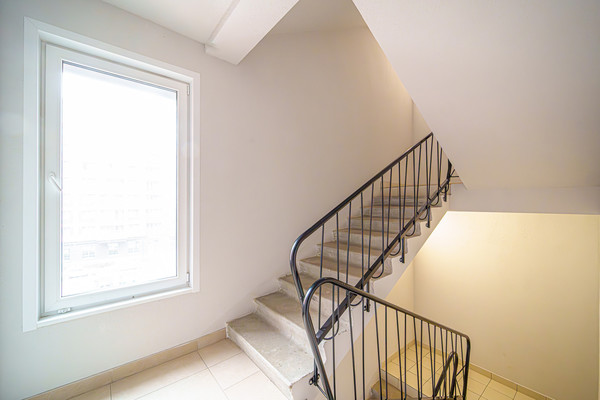 Продам двухкомнатную (2-комн.) квартиру, Сапфирная ул, 13, Пермь г