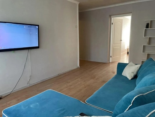 Продам трехкомнатную (3-комн.) квартиру, Пионерская ул, 13, Томилино рп