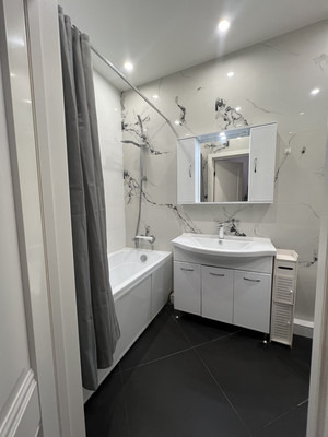 Продам однокомнатную (1-комн.) квартиру, имени народного артиста СССР Святослава ул, 6, Видное г