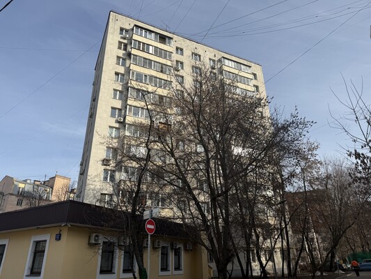 Продам трехкомнатную (3-комн.) квартиру, Фурманный пер, 12с1, Москва г