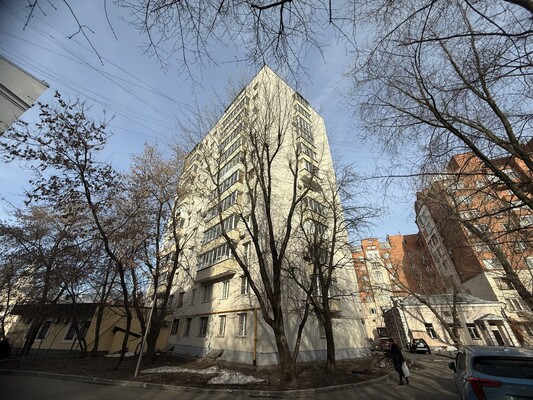 Продам трехкомнатную (3-комн.) квартиру, Фурманный пер, 12с1, Москва г