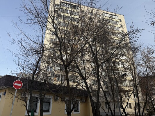 Продам трехкомнатную (3-комн.) квартиру, Фурманный пер, 12с1, Москва г