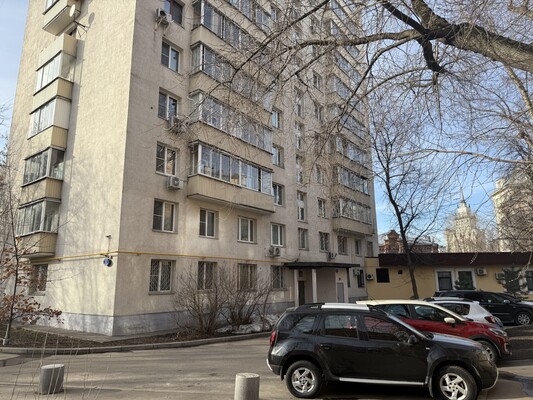 Продам трехкомнатную (3-комн.) квартиру, Фурманный пер, 12с1, Москва г