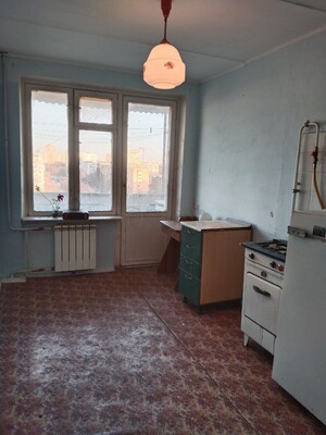 Продам однокомнатную (1-комн.) квартиру, Сиреневый б-р, 67к1, Москва г