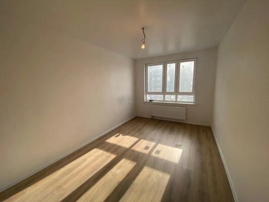 Продам однокомнатную (1-комн.) квартиру, Гренадерская ул, 9к1, Десеновское п