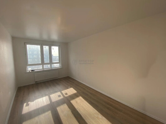 Продам однокомнатную (1-комн.) квартиру, Гренадерская ул, 9к1, Десеновское п