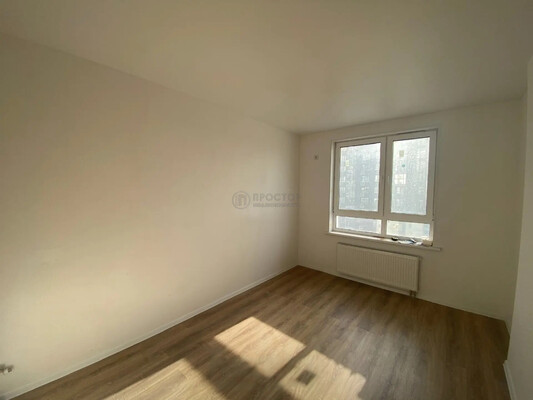 Продам однокомнатную (1-комн.) квартиру, Гренадерская ул, 9к1, Десеновское п