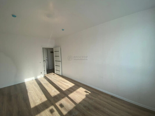 Продам однокомнатную (1-комн.) квартиру, Гренадерская ул, 9к1, Десеновское п