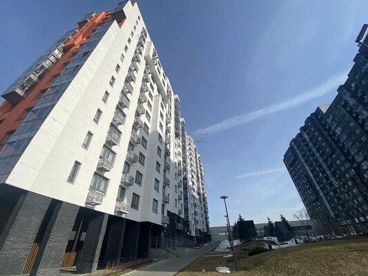 Продам однокомнатную (1-комн.) квартиру, Гренадерская ул, 9к1, Десеновское п