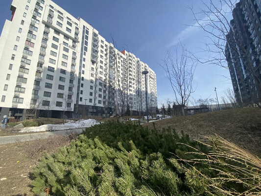 Продам однокомнатную (1-комн.) квартиру, Гренадерская ул, 9к1, Десеновское п