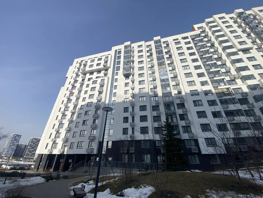 Продам однокомнатную (1-комн.) квартиру, Гренадерская ул, 9к1, Десеновское п