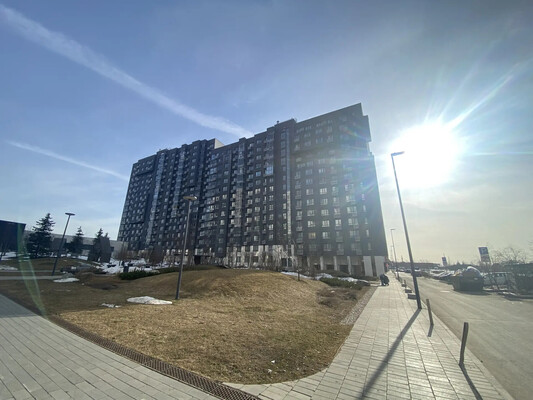 Продам однокомнатную (1-комн.) квартиру, Гренадерская ул, 9к1, Десеновское п