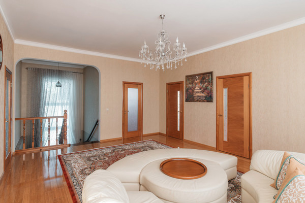 Продам дом, Колхозная ул, 8, Ханты-Мансийск г, 0 км от города