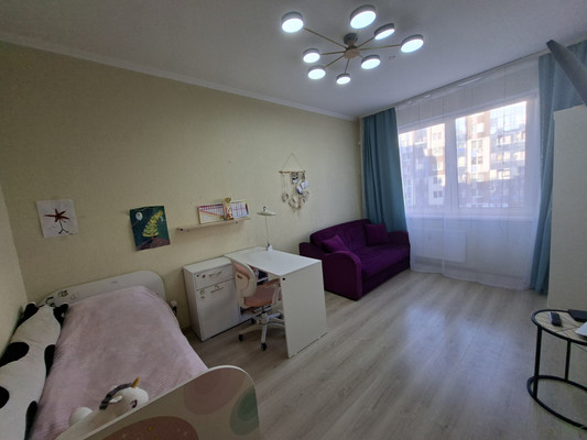 Продам однокомнатную (1-комн.) квартиру, Ясная ул, 11, Янино-1 гп