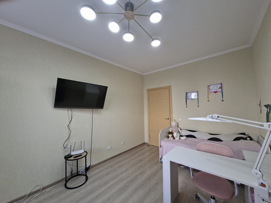 Продам однокомнатную (1-комн.) квартиру, Ясная ул, 11, Янино-1 гп