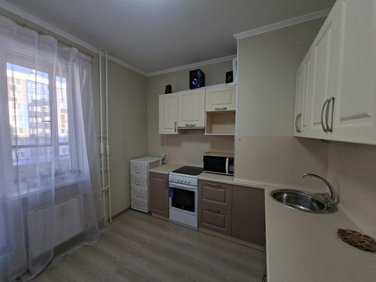 Продам однокомнатную (1-комн.) квартиру, Ясная ул, 11, Янино-1 гп