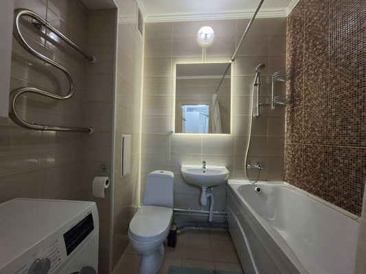 Продам однокомнатную (1-комн.) квартиру, Ясная ул, 11, Янино-1 гп