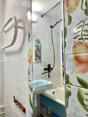 Продам 2-комн. в 3-комн. квартире, 2-я Вольская ул, 26, Москва г