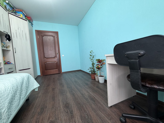 Продам трехкомнатную (3-комн.) квартиру, Партизанская ул, 15к2, Комсомольск-на-Амуре г