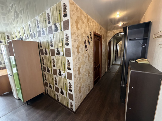 Продам трехкомнатную (3-комн.) квартиру, Партизанская ул, 15к2, Комсомольск-на-Амуре г