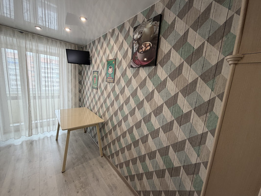 Продам двухкомнатную (2-комн.) квартиру, Первостроителей пр-кт, 19, Комсомольск-на-Амуре г