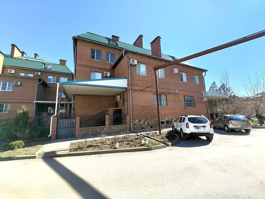 Продам многокомнатную квартиру, Гагарина ул, 7з, Волгодонск г