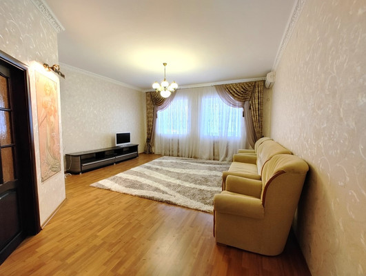 Продам многокомнатную квартиру, Гагарина ул, 7з, Волгодонск г