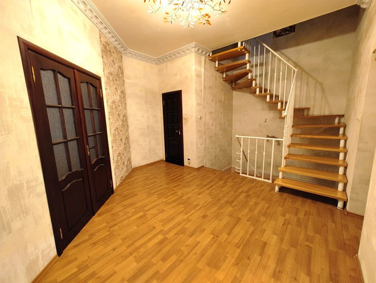 Продам многокомнатную квартиру, Гагарина ул, 7з, Волгодонск г