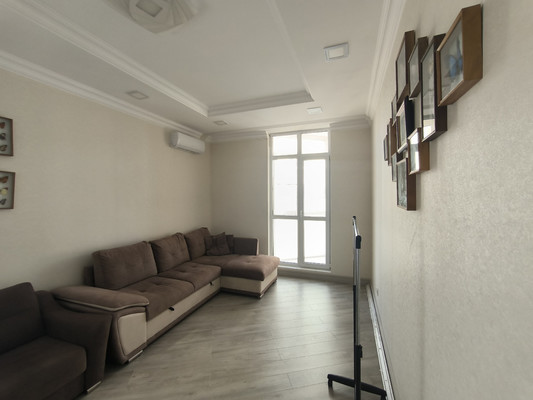 Продам двухкомнатную (2-комн.) квартиру, Крымская ул, 22к12, Геленджик г