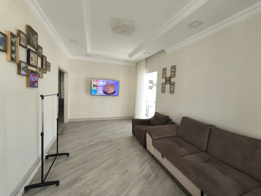 Продам двухкомнатную (2-комн.) квартиру, Крымская ул, 22к12, Геленджик г