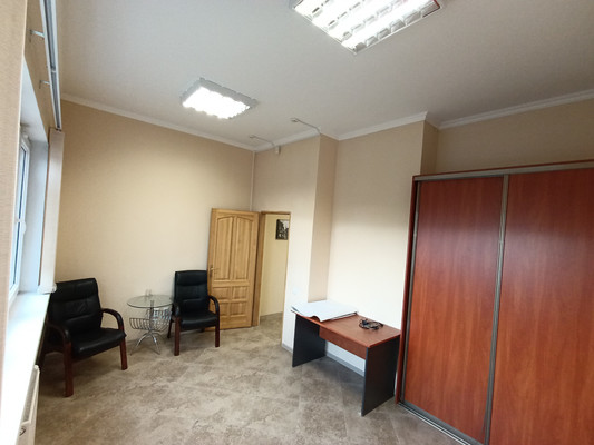 Продам коммерческое помещение 212,7 м2, Летний проезд ул, 25, Калининград г