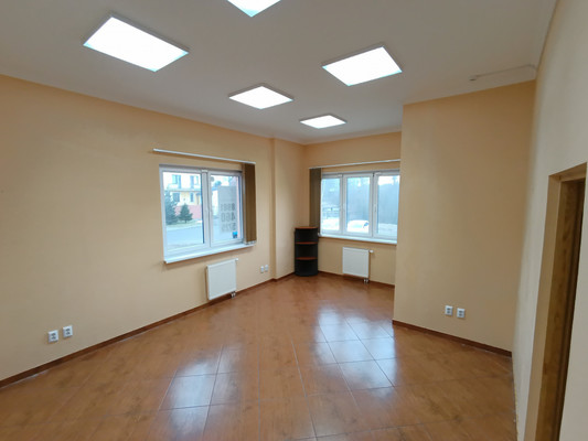 Продам коммерческое помещение 212,7 м2, Летний проезд ул, 25, Калининград г