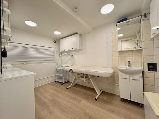 Продам коммерческое помещение 56,6 м2, В.Денисова ул, 26, Калининград г