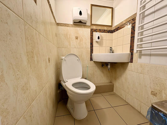 Продам коммерческое помещение 56,6 м2, В.Денисова ул, 26, Калининград г