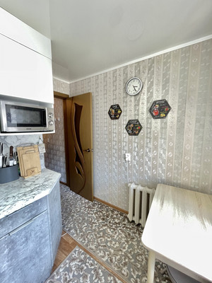 Продам двухкомнатную (2-комн.) квартиру, Шаронова ул, 5, Ишим г