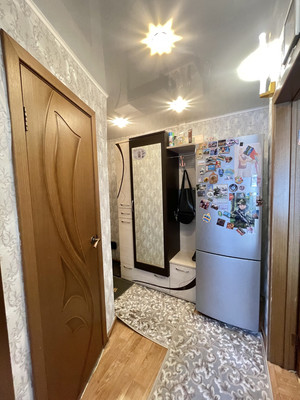 Продам двухкомнатную (2-комн.) квартиру, Шаронова ул, 5, Ишим г