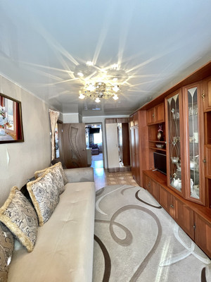 Продам двухкомнатную (2-комн.) квартиру, Шаронова ул, 5, Ишим г