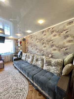 Продам двухкомнатную (2-комн.) квартиру, Шаронова ул, 5, Ишим г