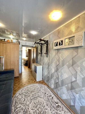 Продам двухкомнатную (2-комн.) квартиру, Шаронова ул, 5, Ишим г