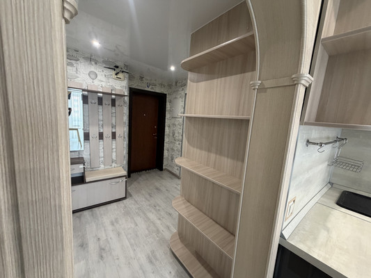 Продам двухкомнатную (2-комн.) квартиру, Первостроителей пр-кт, 19, Комсомольск-на-Амуре г