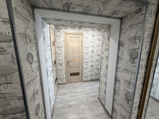 Продам двухкомнатную (2-комн.) квартиру, Первостроителей пр-кт, 19, Комсомольск-на-Амуре г