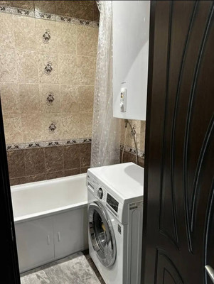 Продам двухкомнатную (2-комн.) квартиру, 1 Конной Армии ул, 86, Симферополь г