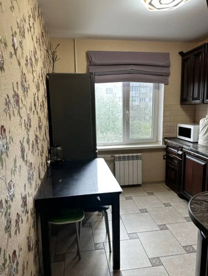 Продам двухкомнатную (2-комн.) квартиру, 1 Конной Армии ул, 86, Симферополь г