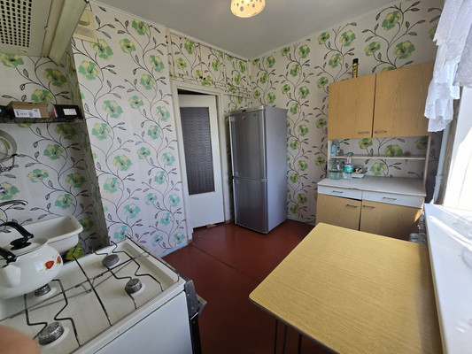 Продам однокомнатную (1-комн.) квартиру, Героев Сталинграда ул, 5, Симферополь г